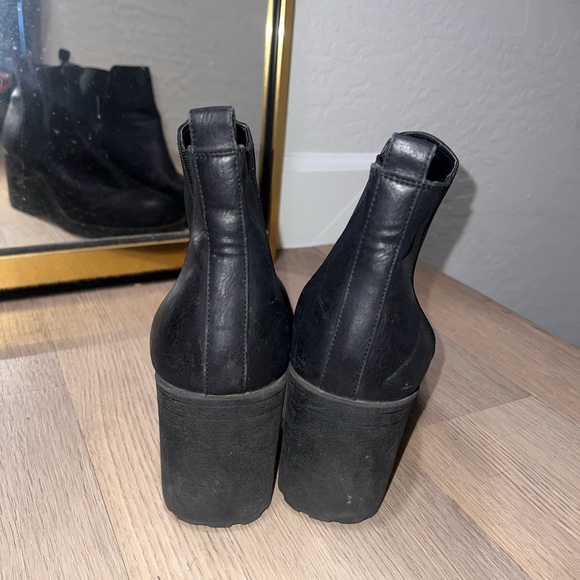 Black Ankle Chelsea Boots - Picture 3 of 3